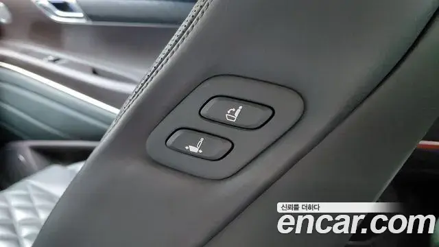 Genesis GV80 2021 — Şəkil 16/32