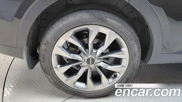 Kia Sorento 2022 — Фото 5/20