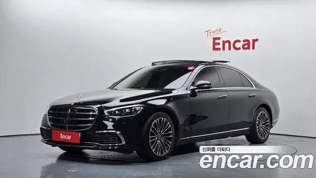 Mercedes-Benz S-Class 2023 — Фото 1/20