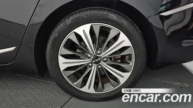 Kia K8 2022 — ფოტო 25/35
