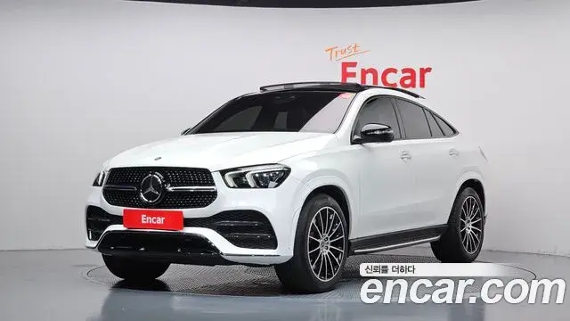 Mercedes-Benz GLE-Class 2022 — Photo 1/20