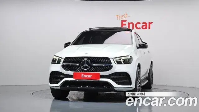 Mercedes-Benz GLE-Class 2022 — Photo 3/20