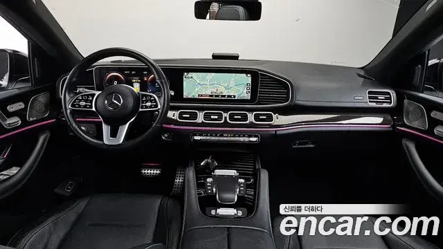 Mercedes-Benz GLE-Class 2022 — Photo 7/20