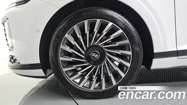 Hyundai Grandeur 2025 — Фото 5/20