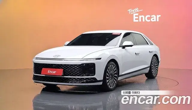 Hyundai Grandeur 2025 — Фото 1/20