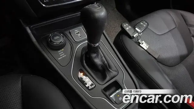 Jeep Cherokee 2019 — Photo 9/20