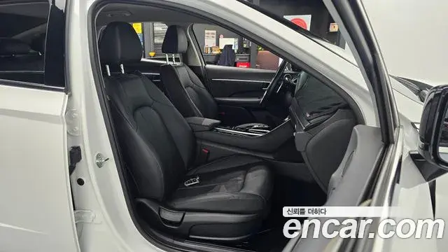 Hyundai Sonata 2022 — Фото 10/20