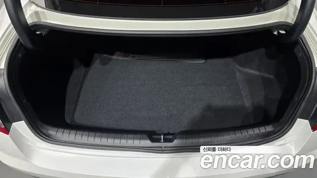 Hyundai Sonata 2022 — Фото 18/20