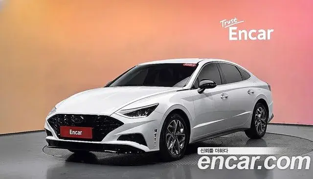 Hyundai Sonata 2022 — Фото 1/20