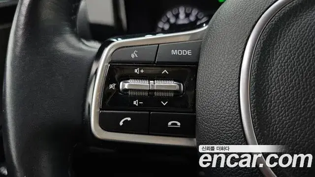 Kia Sorento 2022 — Фото 16/20
