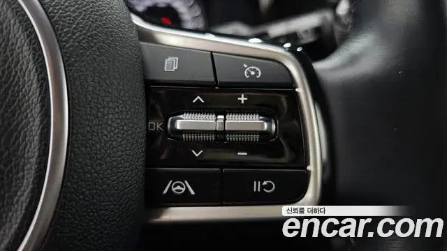 Kia Sorento 2022 — Фото 18/20