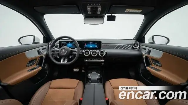 Mercedes-Benz CLA-Class 2026 — Фото 11/12