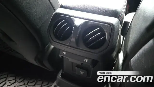 Jeep Wrangler 2021 — Фото 20/20