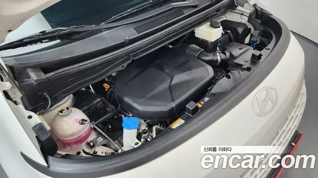 Hyundai Staria 2024 — Фото 6/20