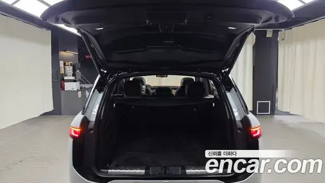 Land Rover Range Rover Sport 2023 — ფოტო 24/32