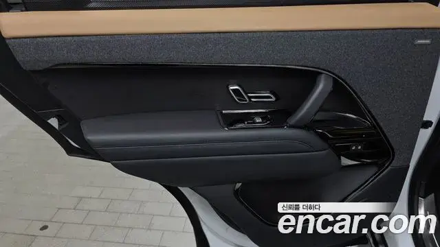 Land Rover Range Rover Sport 2023 — ფოტო 9/32