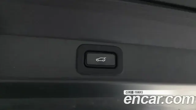 Land Rover Range Rover Sport 2023 — ფოტო 20/32