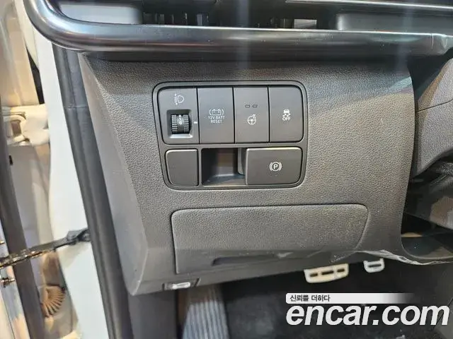 Hyundai Staria 2026 — ფოტო 18/20