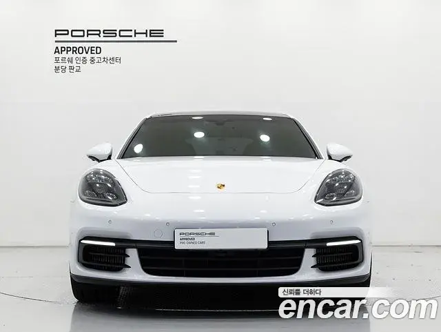 Porsche Panamera 2019 — Фото 2/19