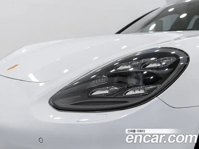 Porsche Panamera 2019 — Фото 10/19