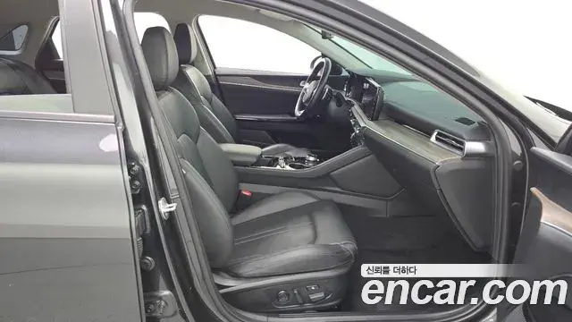 Kia K5 2020 — ფოტო 10/32