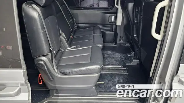 Hyundai Staria 2023 — Фото 11/20