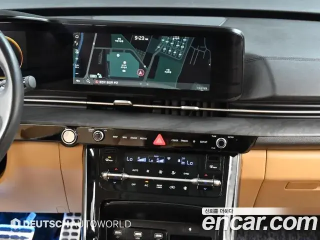 Kia Carnival 2021 — Photo 14/20