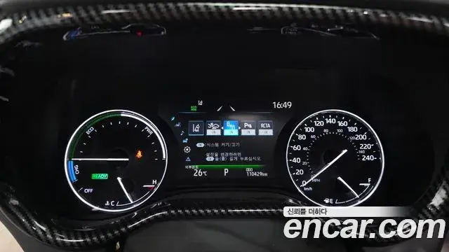 Toyota Sienna 2021 — ფოტო 7/20