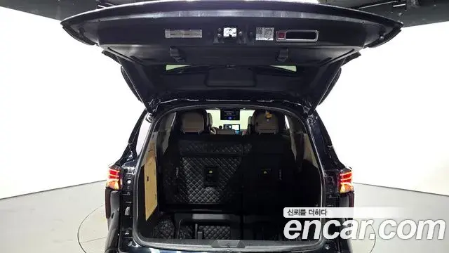 Toyota Sienna 2021 — ფოტო 18/20