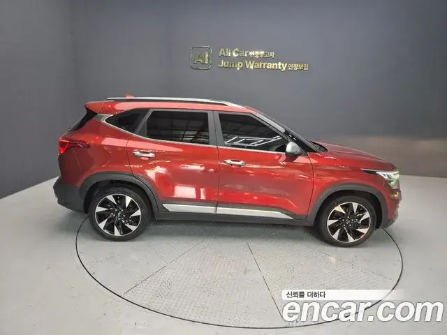 Kia Seltos 2021 — Фото 5/20