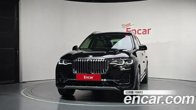 BMW X7 2021 — Фото 3/20