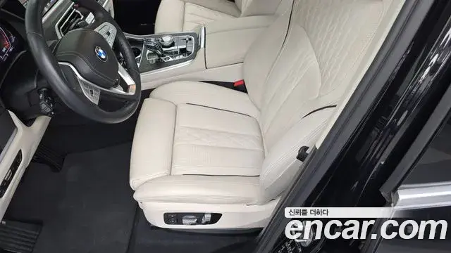 BMW X7 2021 — Фото 19/20