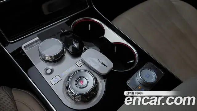 Genesis GV80 2024 — Фото 9/20
