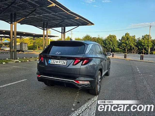 Hyundai The New Tucson 2021 — Фото 2/18