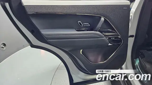Land Rover Range Rover Sport 2024 — Photo 13/30