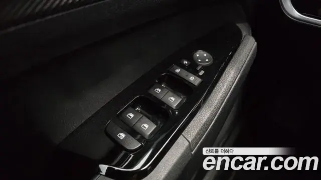 Kia Sportage 2022 — Фото 18/20