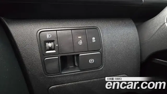 Hyundai Staria 2024 — Photo 19/20