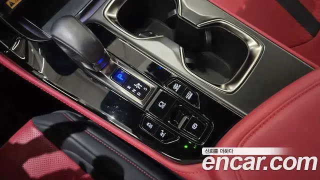 Lexus NX450h+ 2025 — Photo 11/20