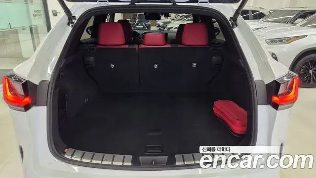 Lexus NX450h+ 2025 — Photo 16/20