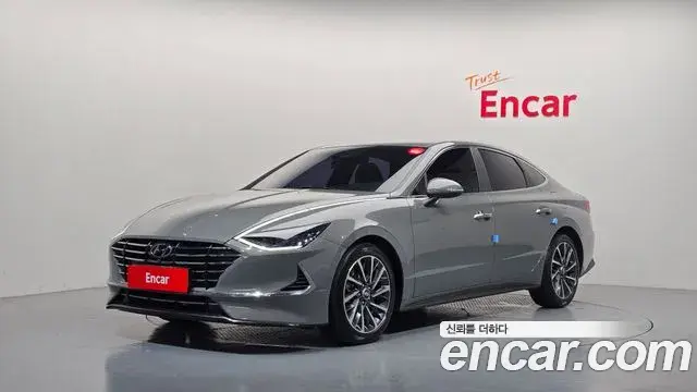 Hyundai Sonata 2019 — Фото 1/20