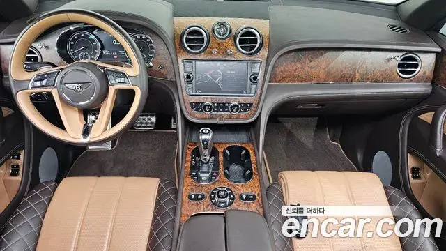 Bentley Bentayga 2018 — Photo 16/20