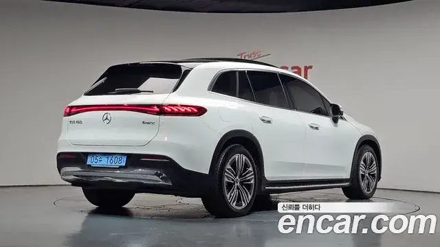 Mercedes-Benz EQS SUV 2025 — Photo 23/38
