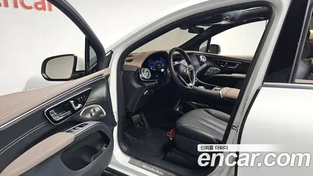 Mercedes-Benz EQS SUV 2025 — Photo 1/38