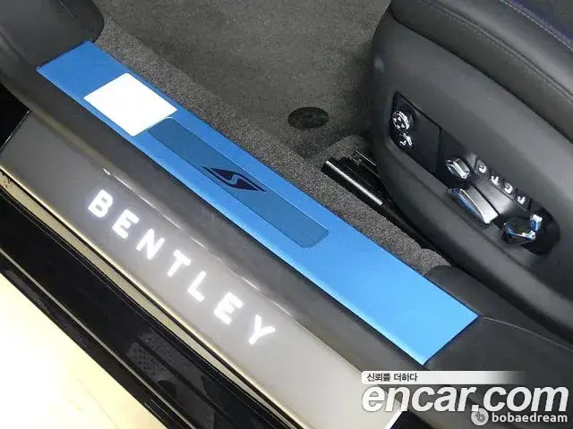 Bentley Flying Spur 2024 — ფოტო 4/20