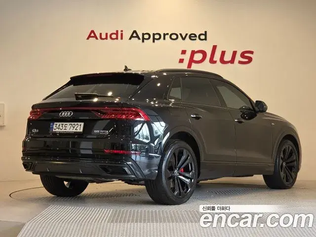 Audi Q7 2023 — Фото 1/20
