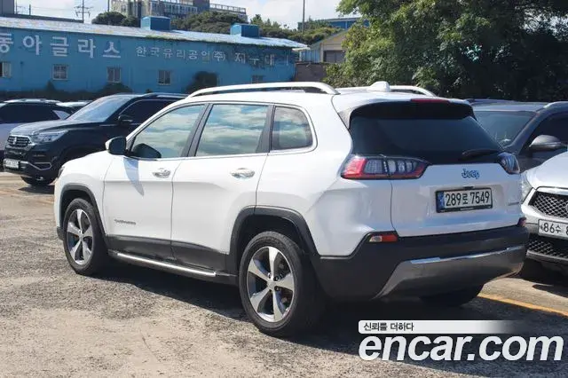 Jeep Cherokee 2021 — Photo 5/20