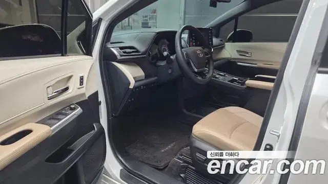 Toyota Sienna 2021 — Photo 10/20