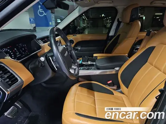 Land Rover Range Rover Sport 2019 — Photo 15/16