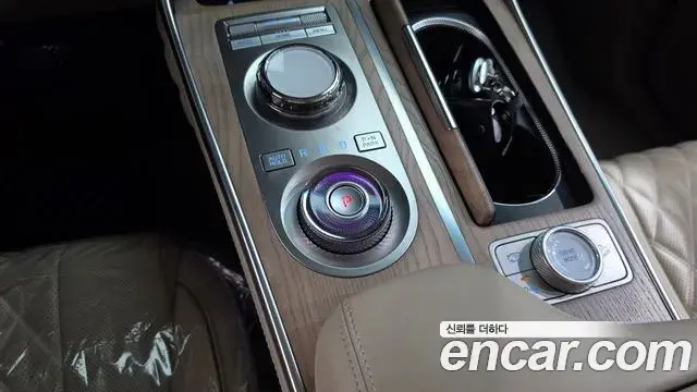 Genesis GV80 2023 — Photo 8/20