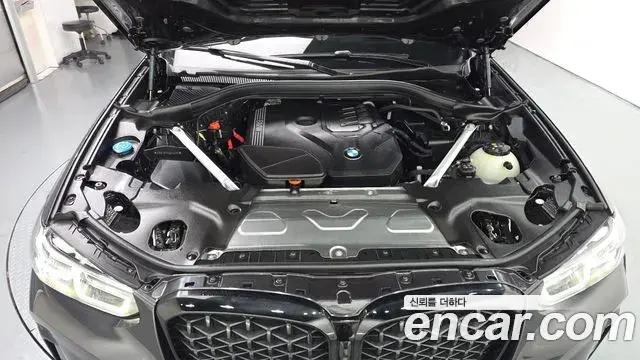 BMW X4 2025 — Photo 6/20